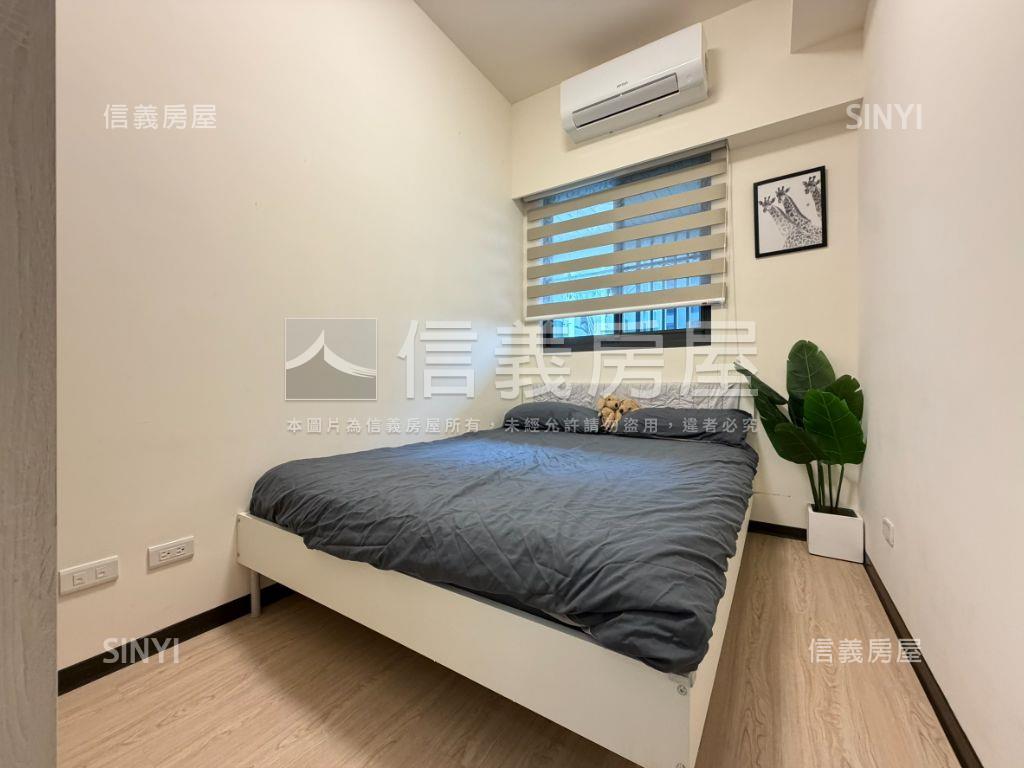 中央公園！輕屋齡兩房平車房屋室內格局與周邊環境