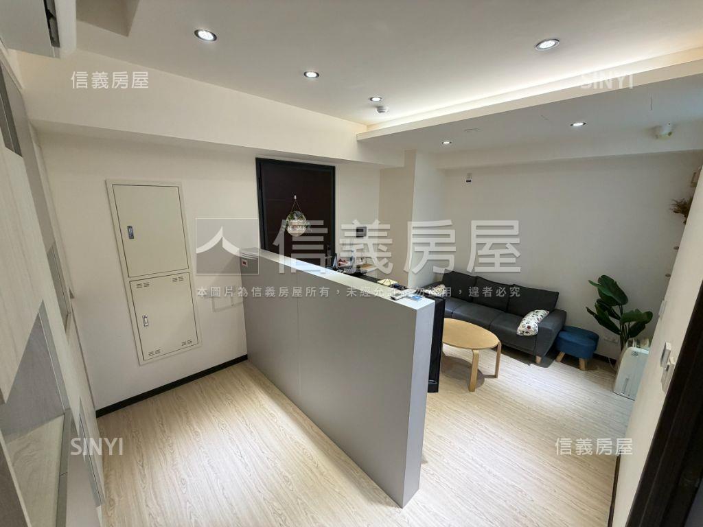 中央公園！輕屋齡兩房平車房屋室內格局與周邊環境