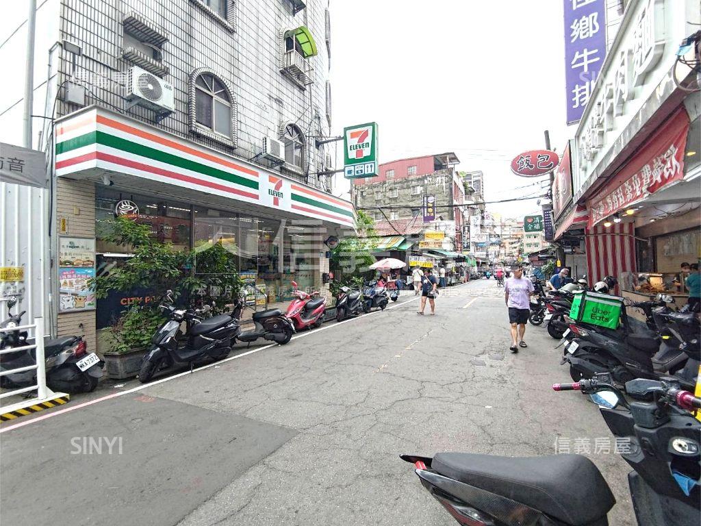 文化北路五樓公寓房屋室內格局與周邊環境