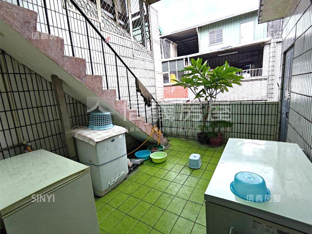 文化北路五樓公寓房屋室內格局與周邊環境