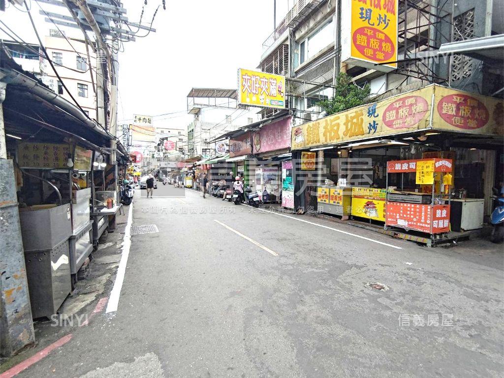 文化北路五樓公寓房屋室內格局與周邊環境