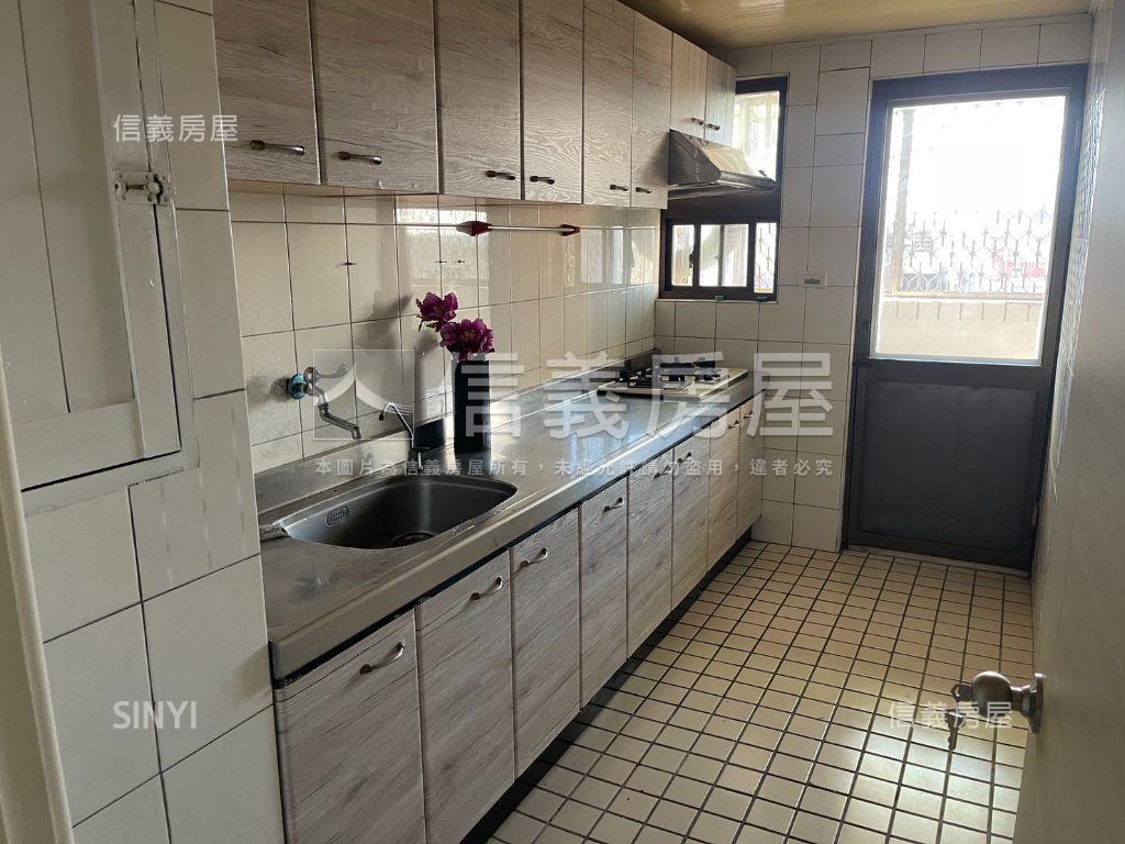 小港康莊國宅三房美宅房屋室內格局與周邊環境