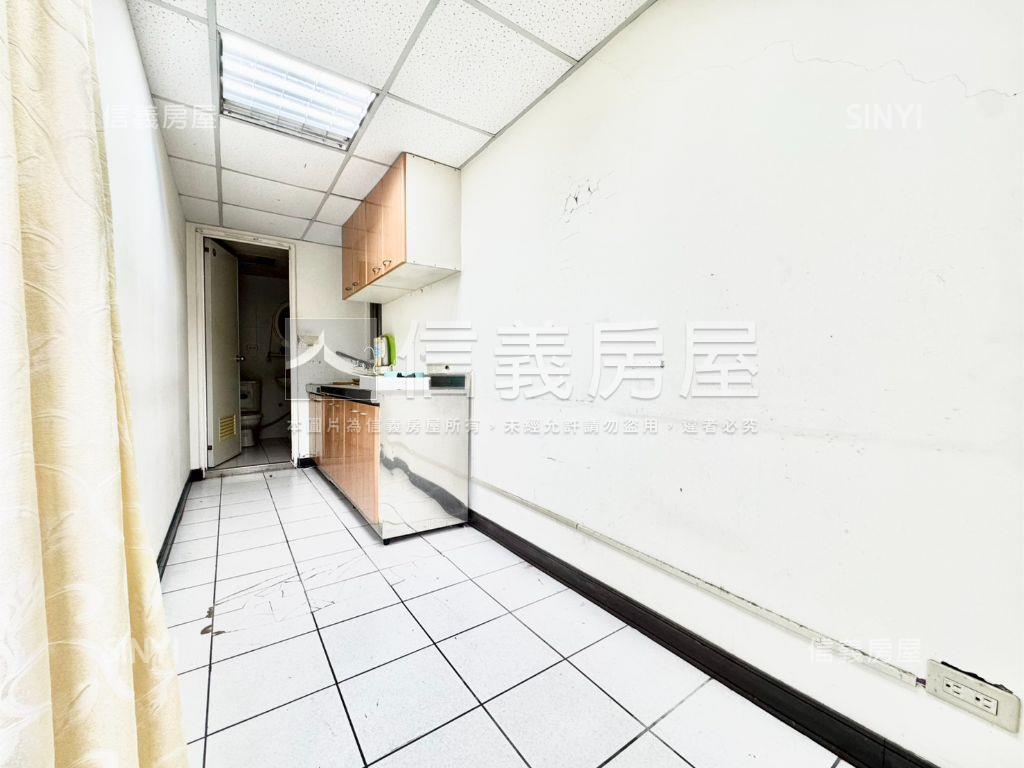 【新接】重慶高樓景觀辦公房屋室內格局與周邊環境