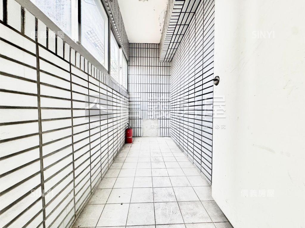 【新接】重慶高樓景觀辦公房屋室內格局與周邊環境