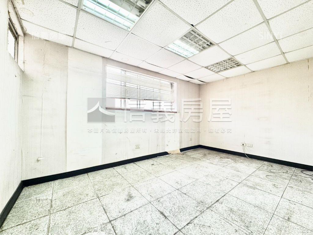 【新接】重慶高樓景觀辦公房屋室內格局與周邊環境