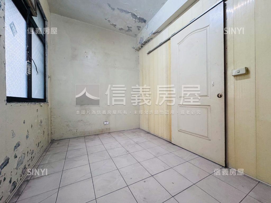 專‧近未來黃線成家透天房屋室內格局與周邊環境