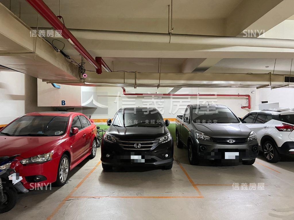 雙陽明學區四房平車景觀宅房屋室內格局與周邊環境