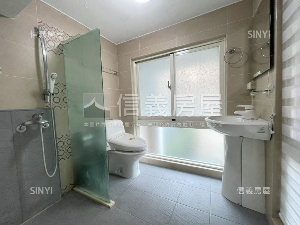 鳳凰君悅雅緻挑高溫泉屋房屋室內格局與周邊環境