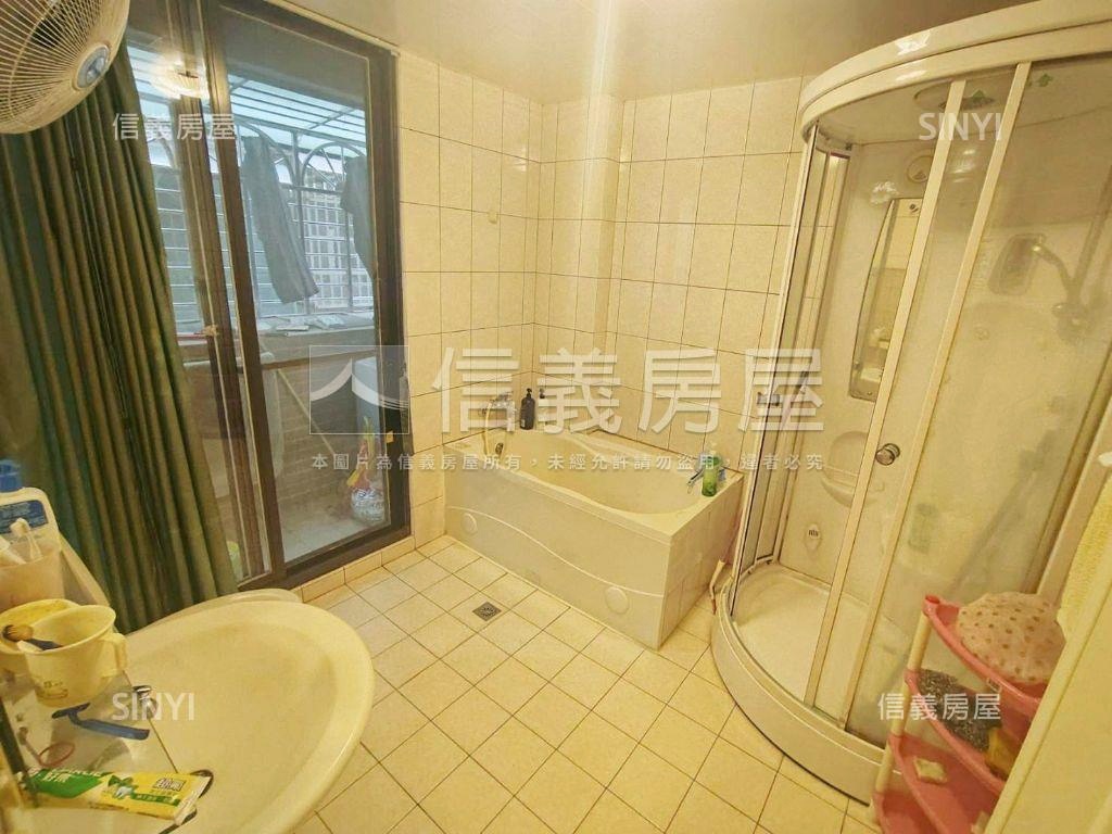 水景透天美墅家的模樣房屋室內格局與周邊環境