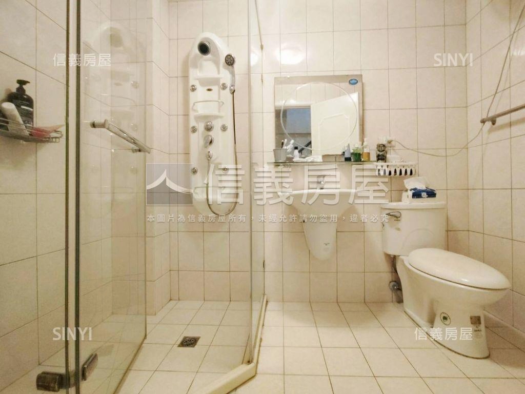 水景透天美墅家的模樣房屋室內格局與周邊環境