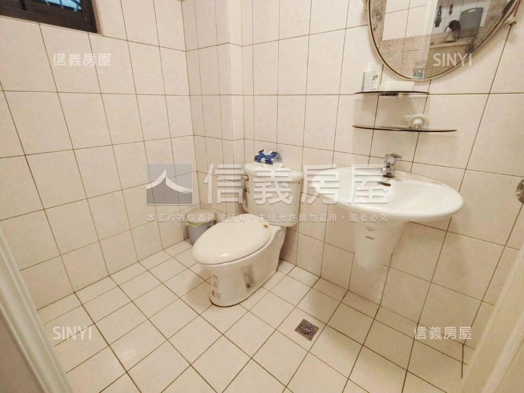 水景透天美墅家的模樣房屋室內格局與周邊環境
