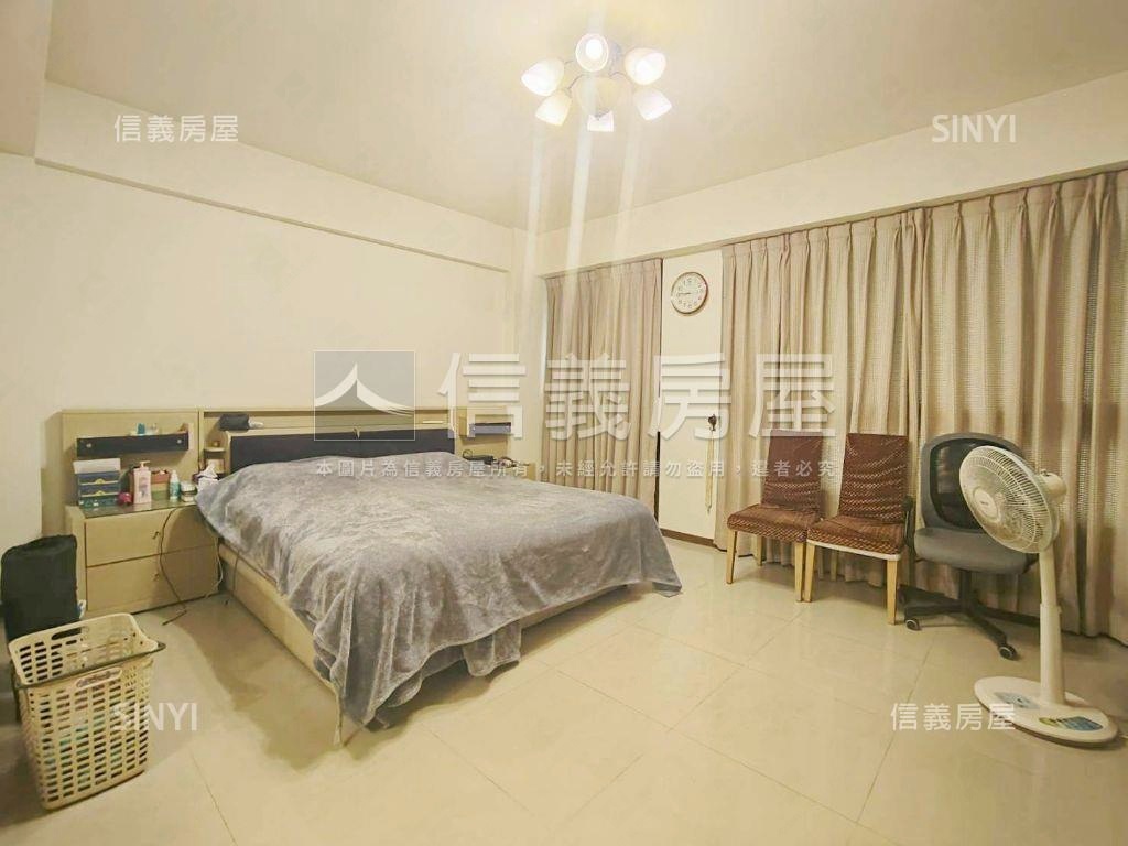 水景透天美墅家的模樣房屋室內格局與周邊環境