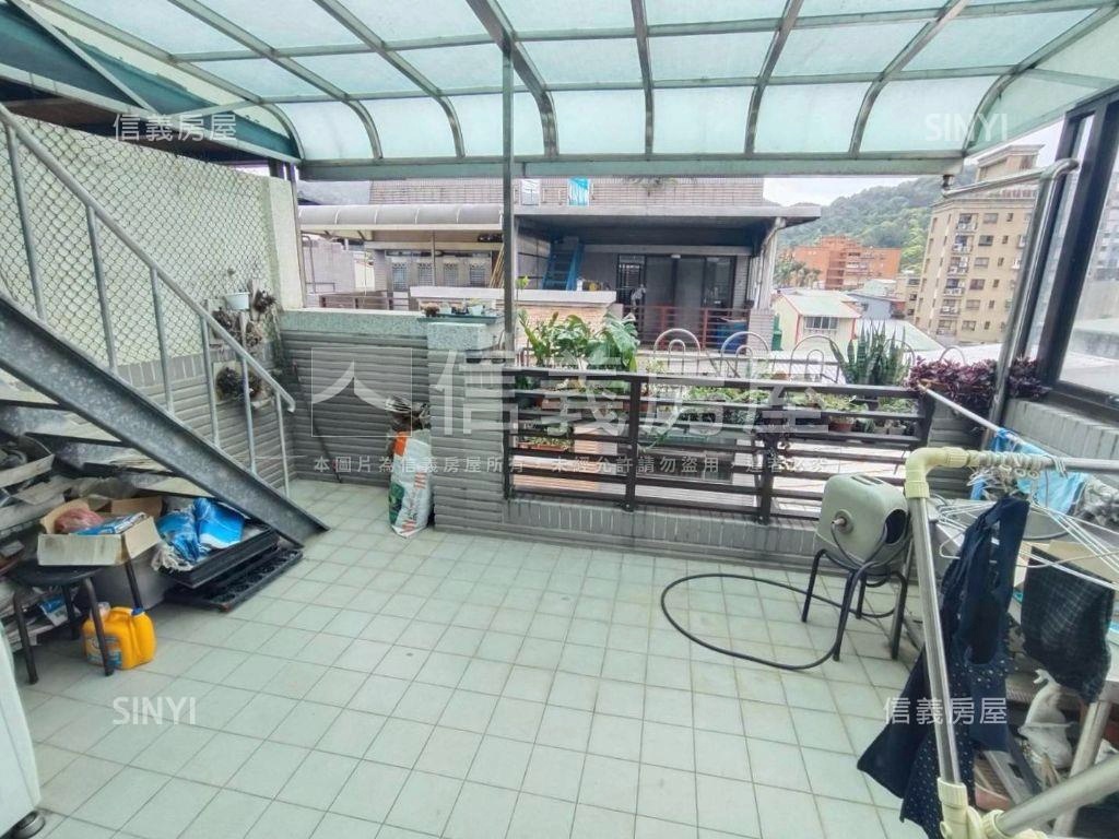 水景透天美墅家的模樣房屋室內格局與周邊環境