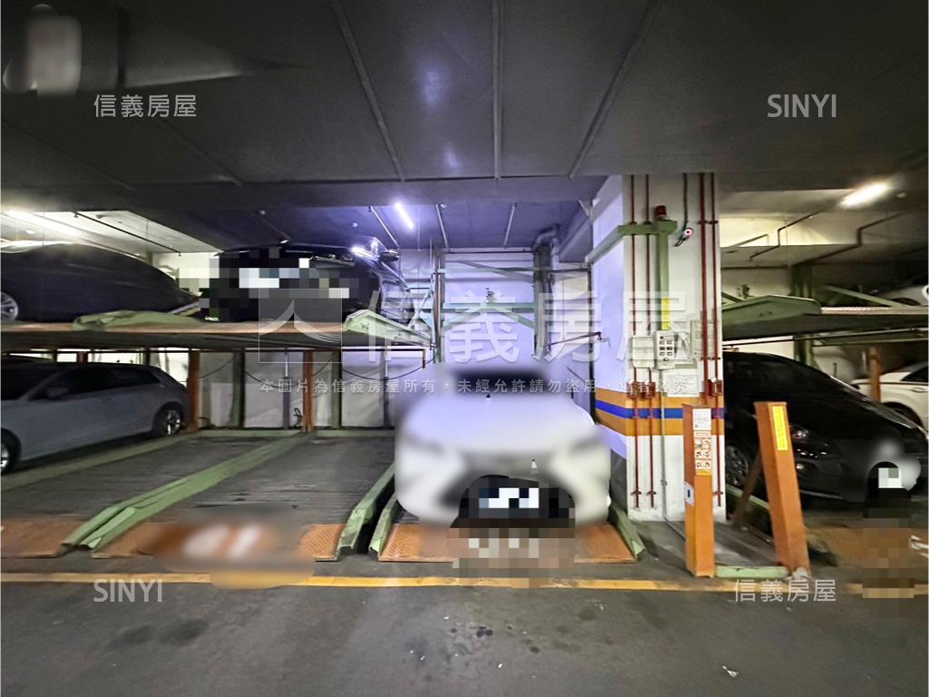 新案！超級市民兩房帶車位房屋室內格局與周邊環境