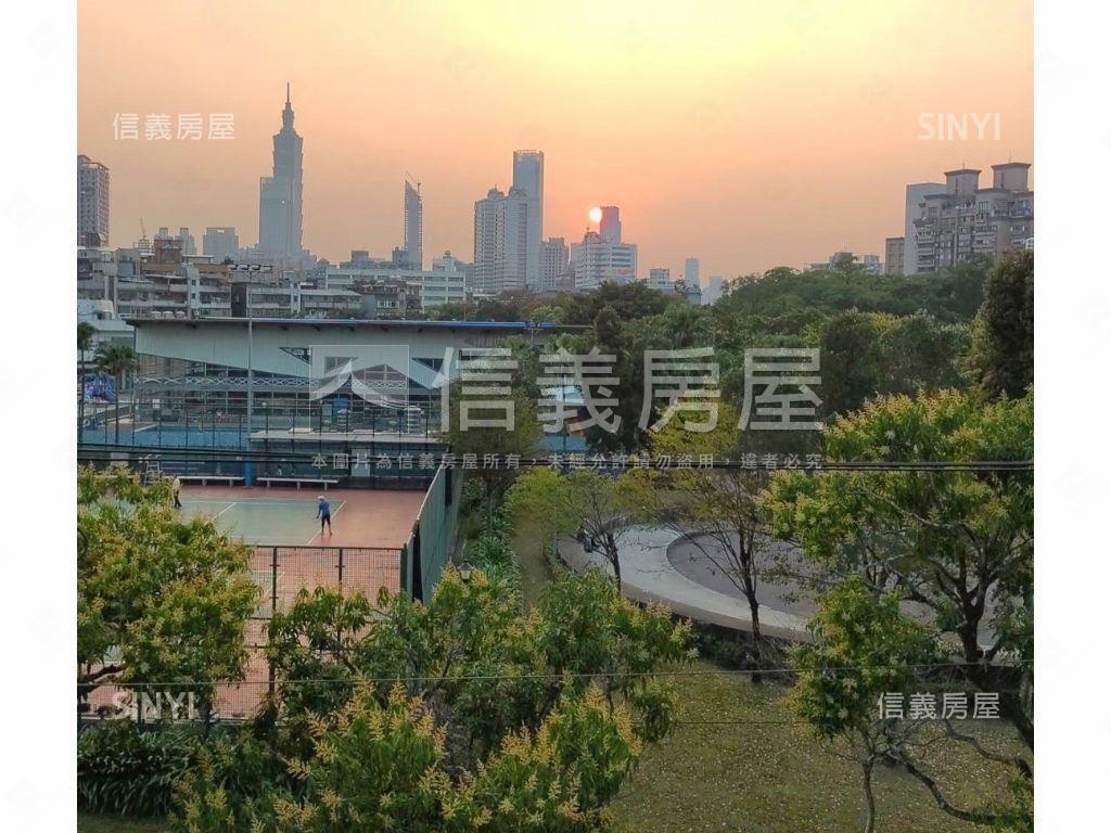 近公園捷運甲山林雅居房屋室內格局與周邊環境