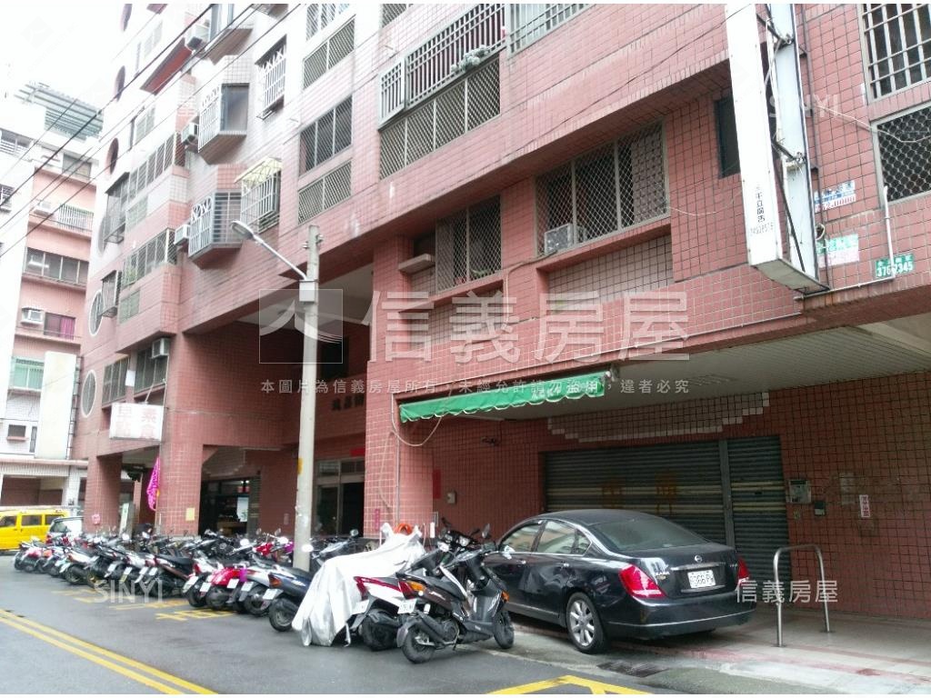 邊間２房２廳附車位裝潢戶房屋室內格局與周邊環境