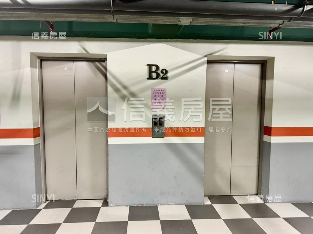 金矽谷３邊間附四坡平車位房屋室內格局與周邊環境