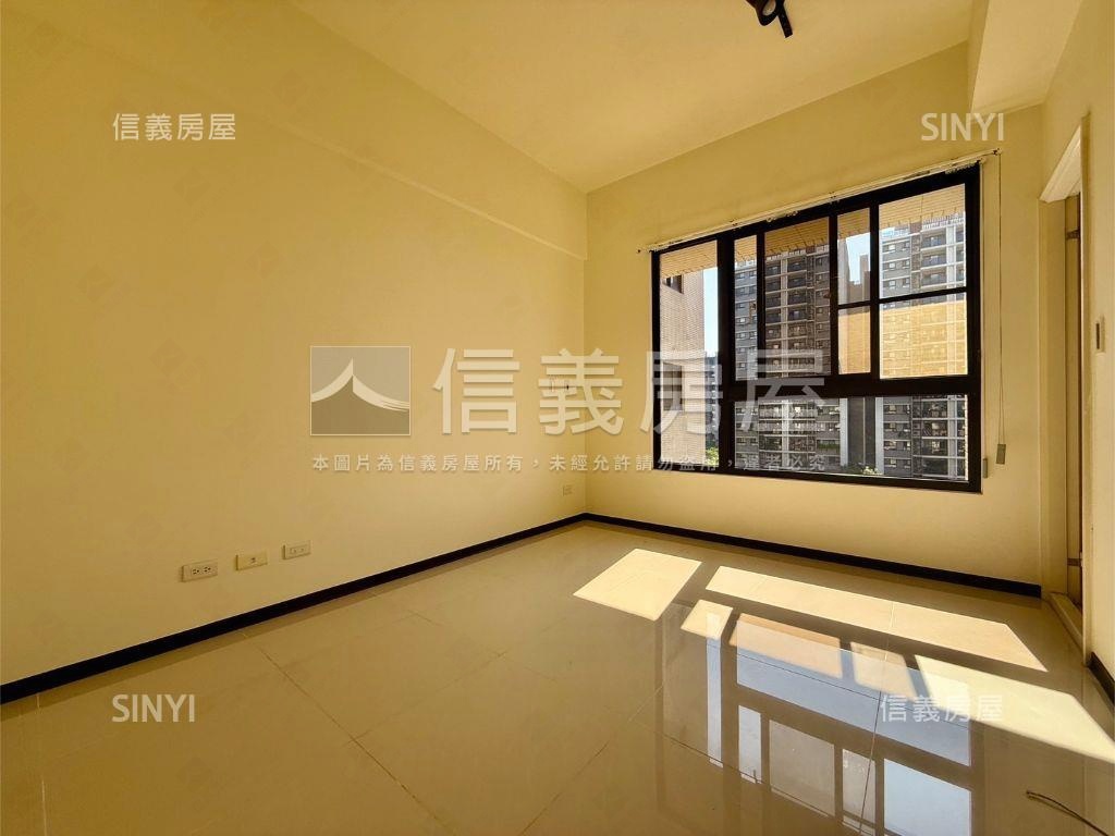 ｉＰａｒｋ三房平車面公園房屋室內格局與周邊環境