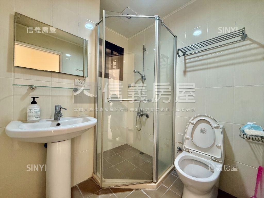 ｉＰａｒｋ三房平車面公園房屋室內格局與周邊環境