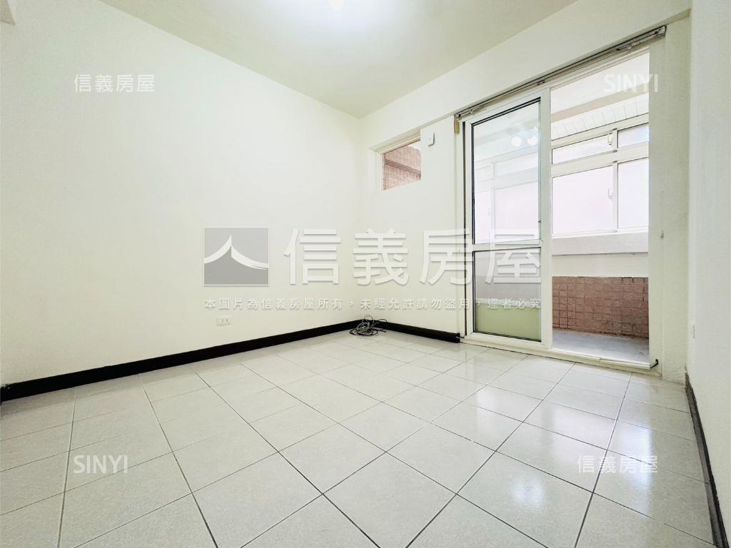 黎明邊間大藍天房屋室內格局與周邊環境