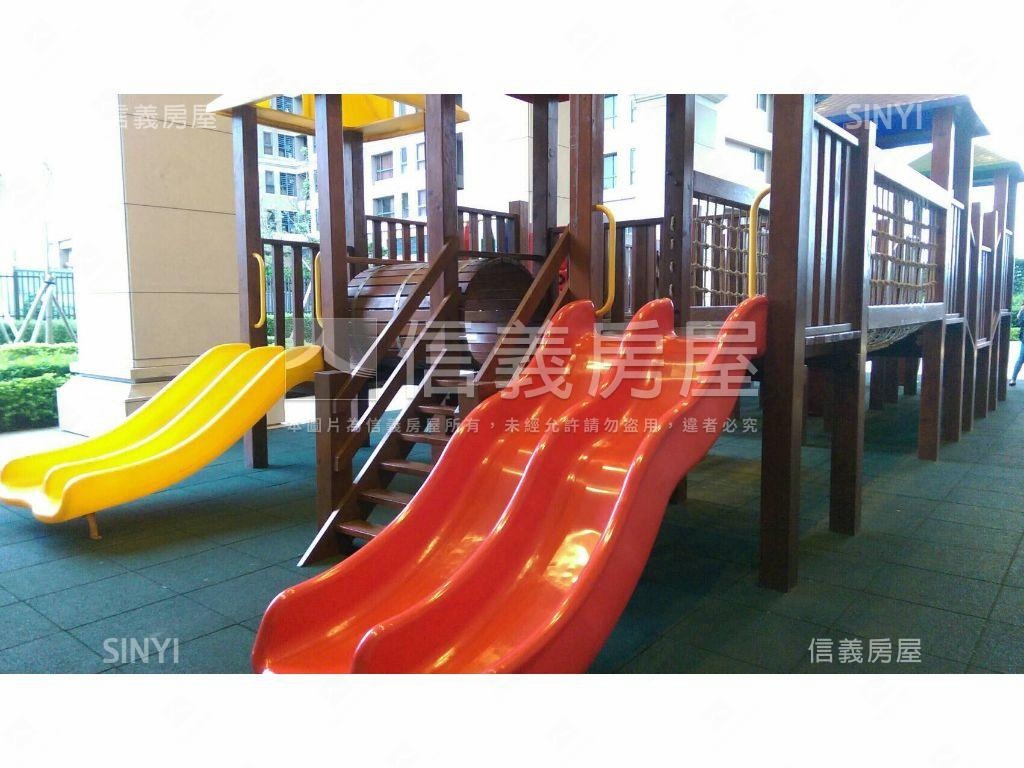 大學漾四房雙車位露臺戶房屋室內格局與周邊環境