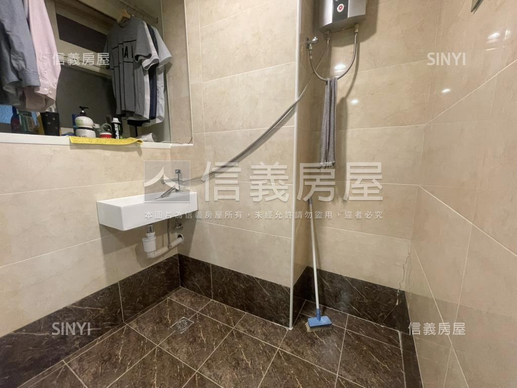 商業辦公工作室房屋室內格局與周邊環境