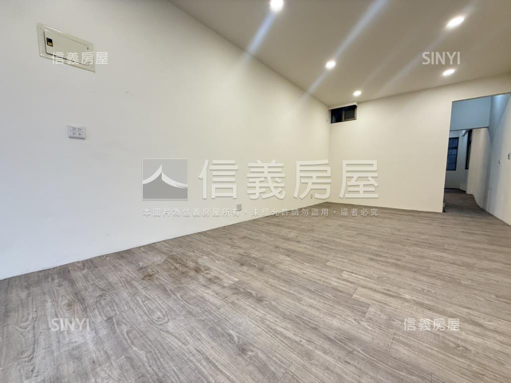 正中興路大空間賺錢透店房屋室內格局與周邊環境