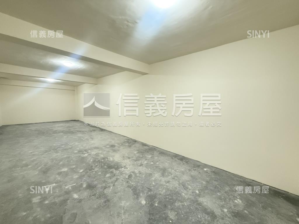 正中興路大空間賺錢透店房屋室內格局與周邊環境