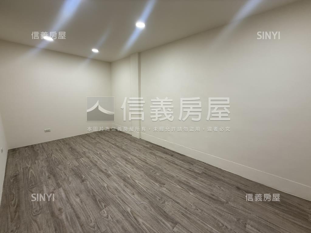 正中興路大空間賺錢透店房屋室內格局與周邊環境