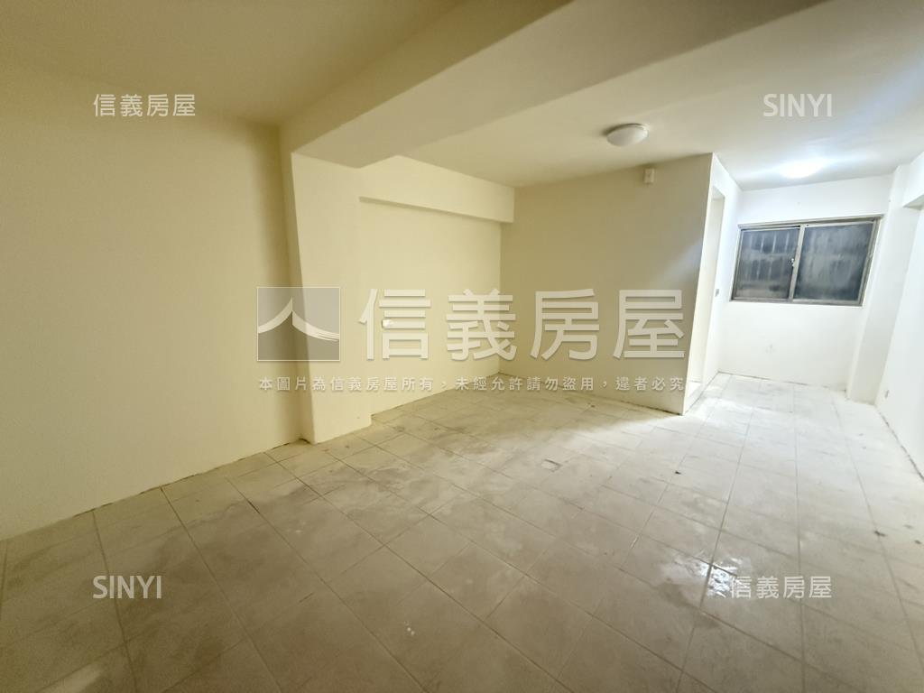 正中興路大空間賺錢透店房屋室內格局與周邊環境