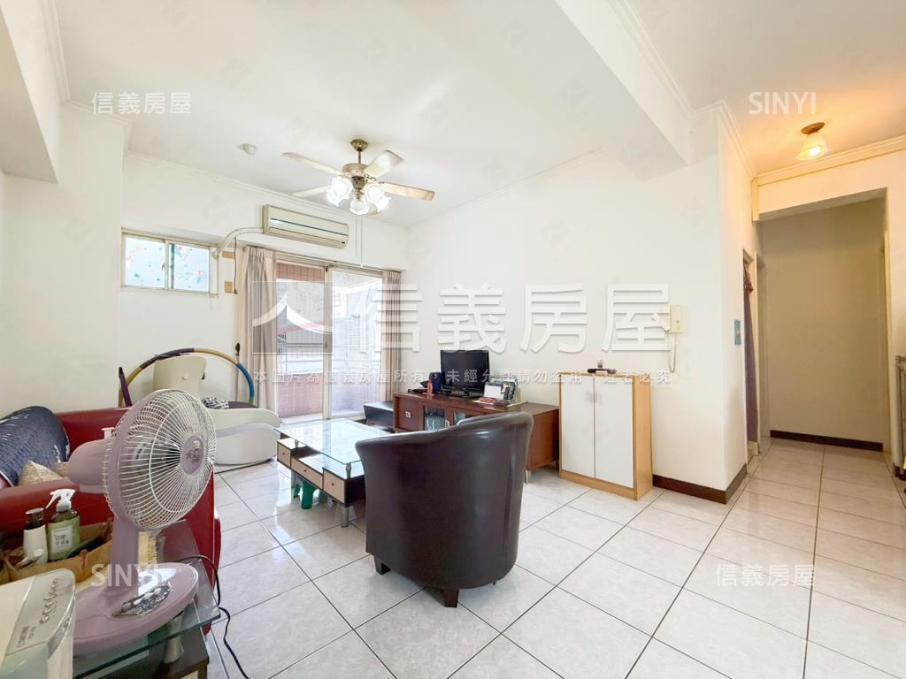 美術園道旁大三房車位房屋室內格局與周邊環境