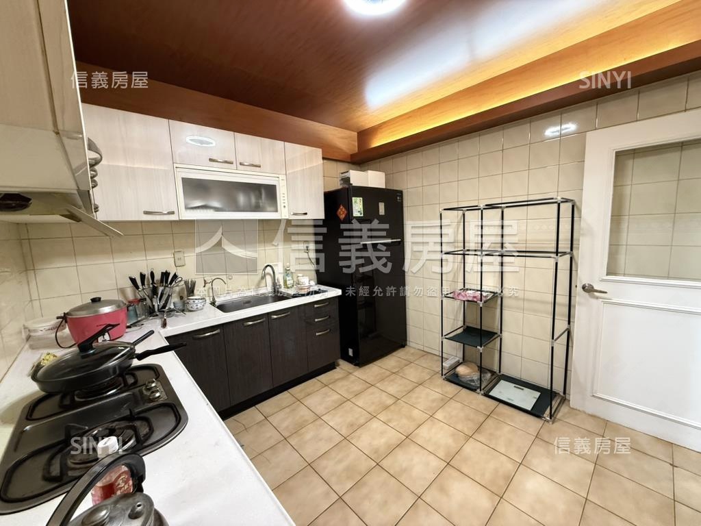 力行雙戶四房三樓美寓房屋室內格局與周邊環境
