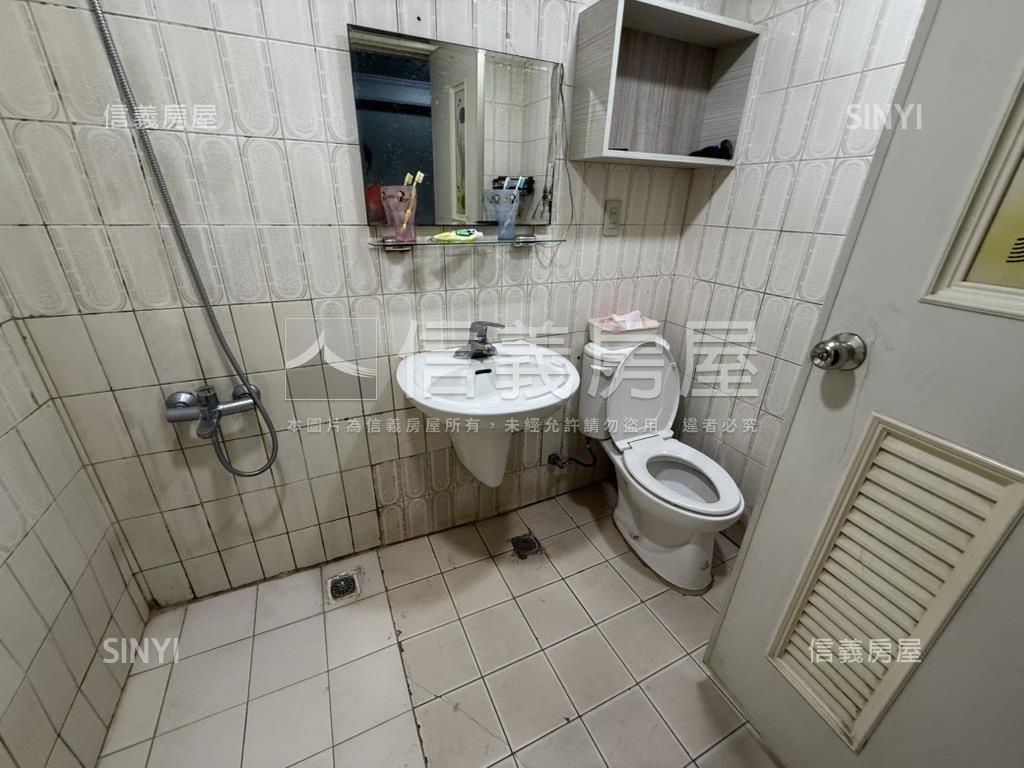 力行雙戶四房三樓美寓房屋室內格局與周邊環境
