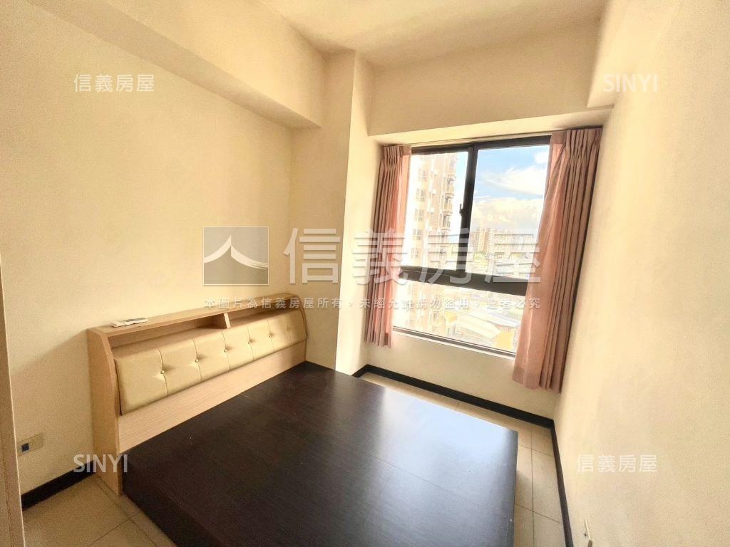 鴻築中高樓層採光兩房車位房屋室內格局與周邊環境