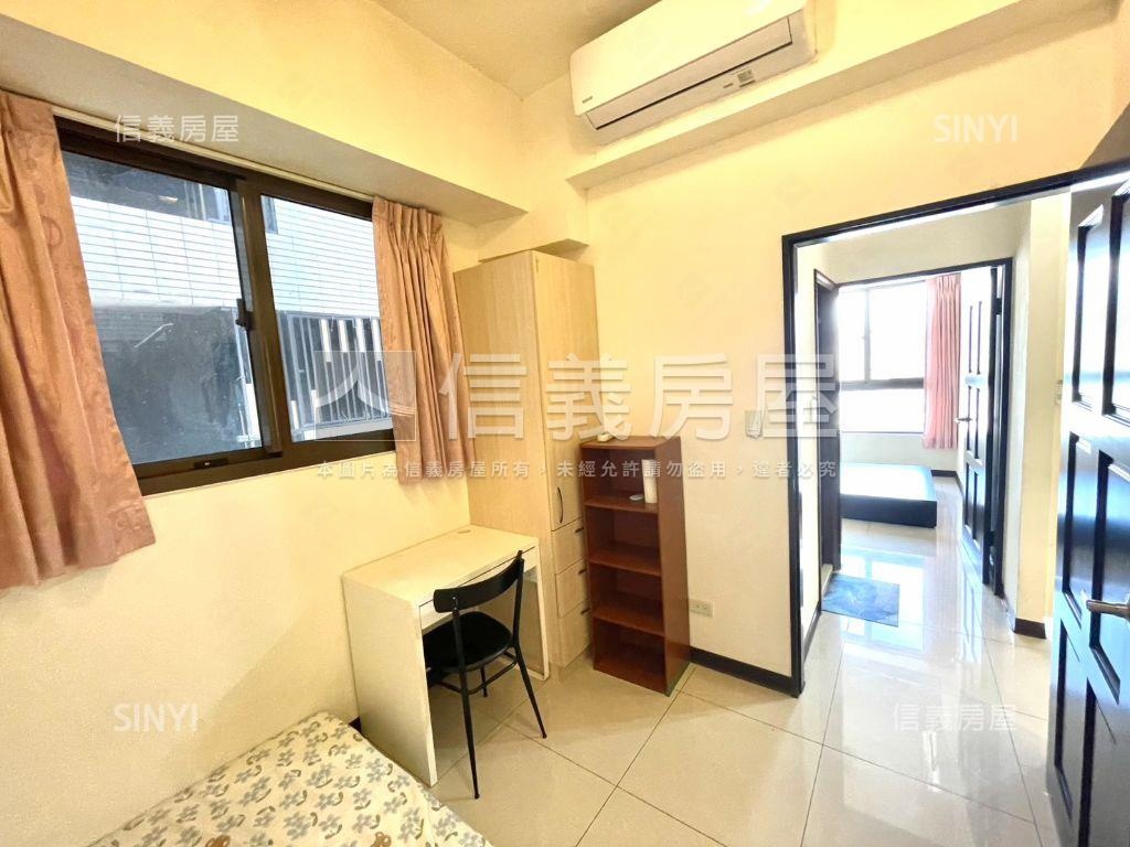 鴻築中高樓層採光兩房車位房屋室內格局與周邊環境