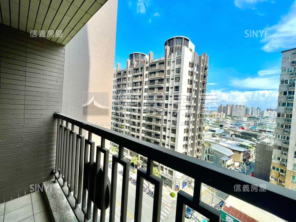 鴻築中高樓層採光兩房車位房屋室內格局與周邊環境