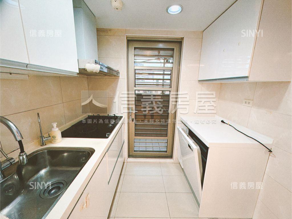 圓頂藝術廳近薇閣２＋１房房屋室內格局與周邊環境