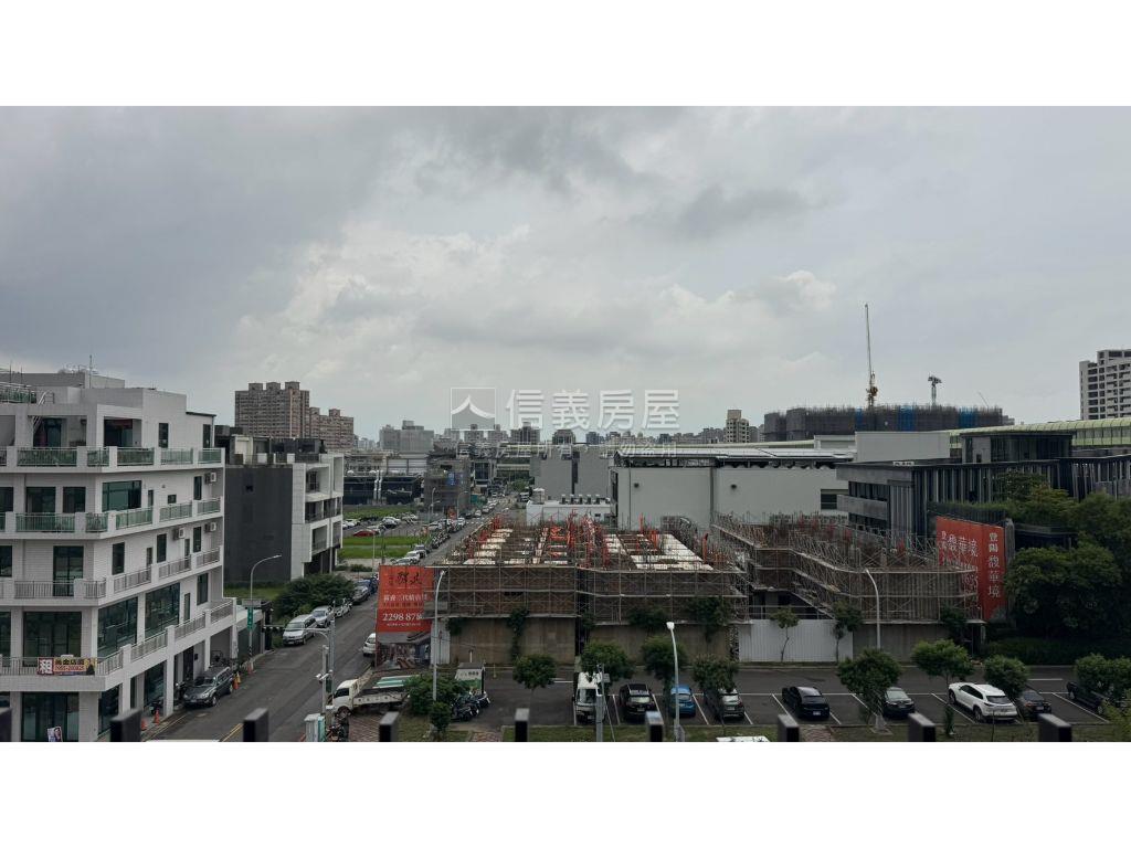 近南興公園精晨二房二衛房屋室內格局與周邊環境