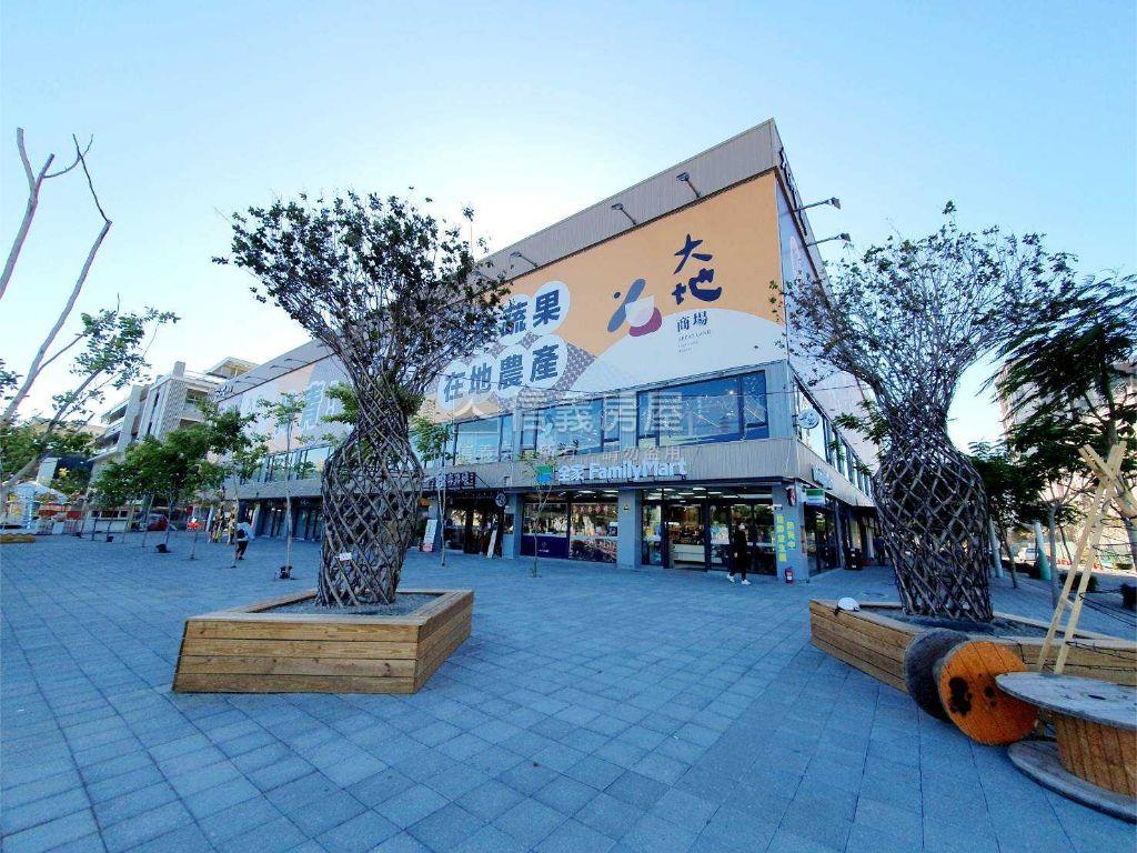 近南興公園精晨二房二衛房屋室內格局與周邊環境