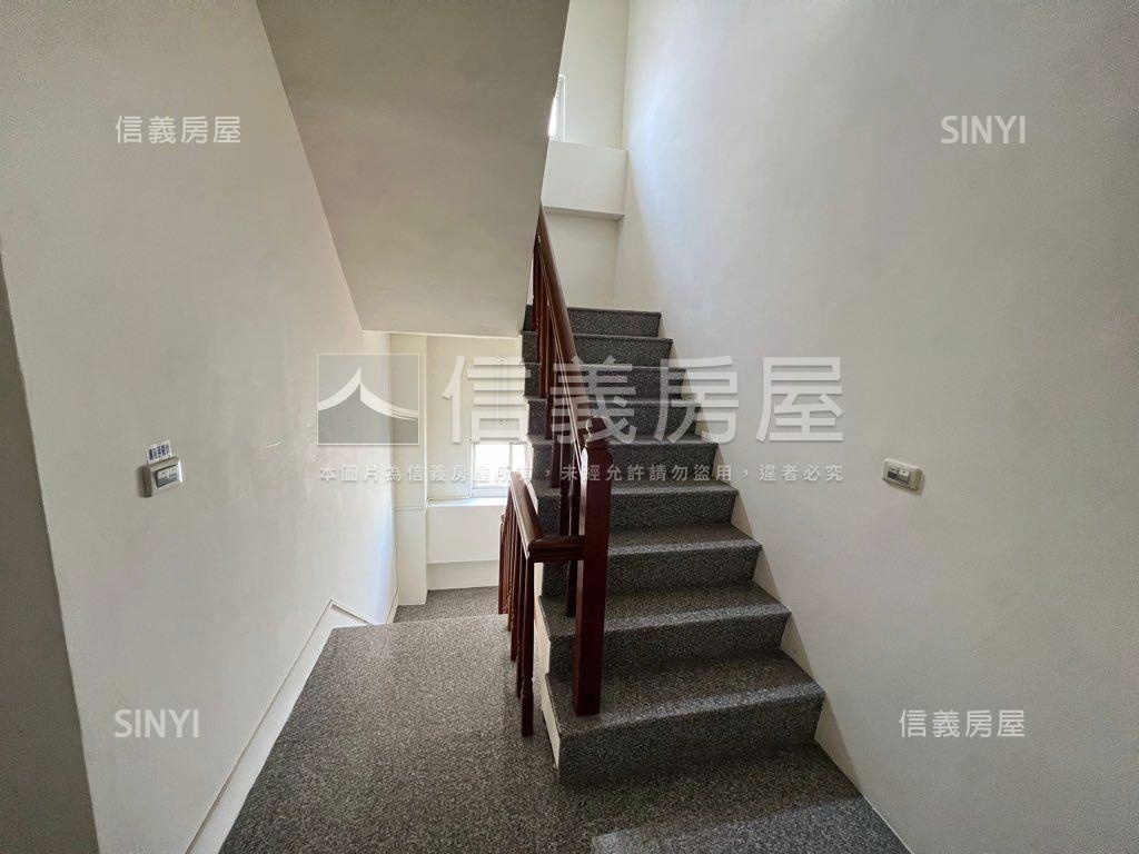 正大埔路邊間金店面房屋室內格局與周邊環境