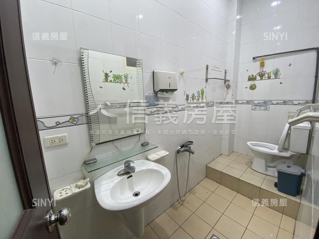 正大埔路邊間金店面房屋室內格局與周邊環境