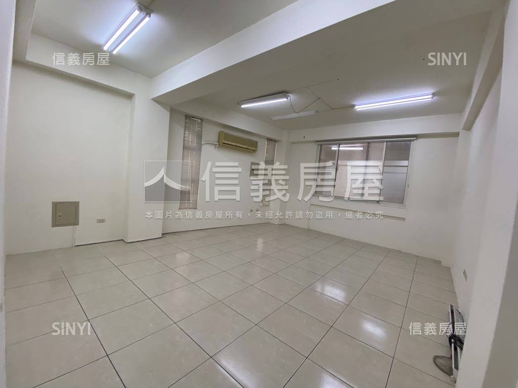 正大埔路邊間金店面房屋室內格局與周邊環境