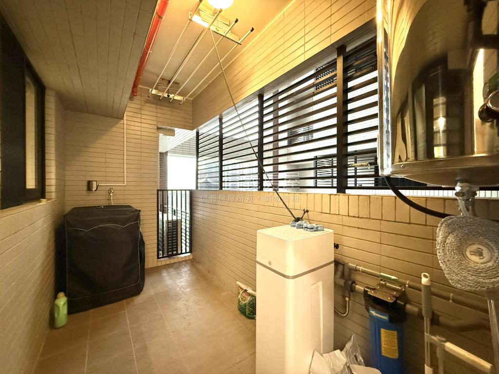 繪上品裝潢景觀三房平面車房屋室內格局與周邊環境