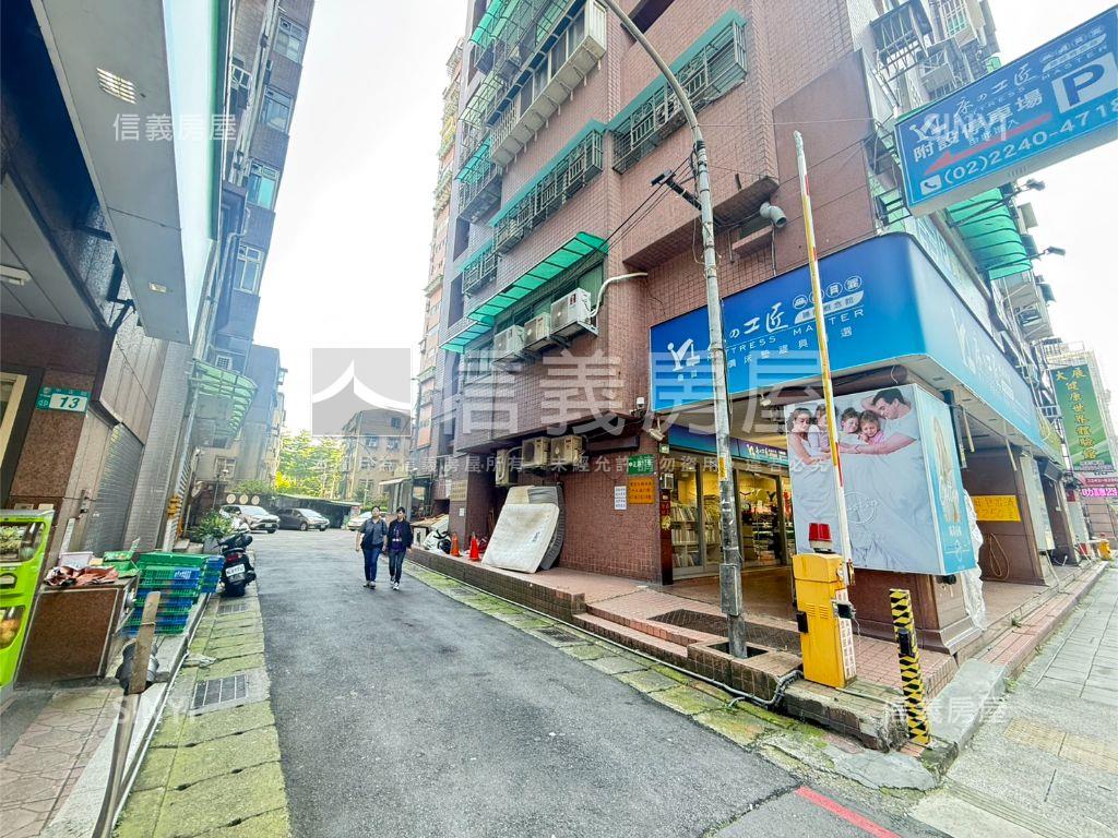 景安捷運摩登時尚首購套房房屋室內格局與周邊環境