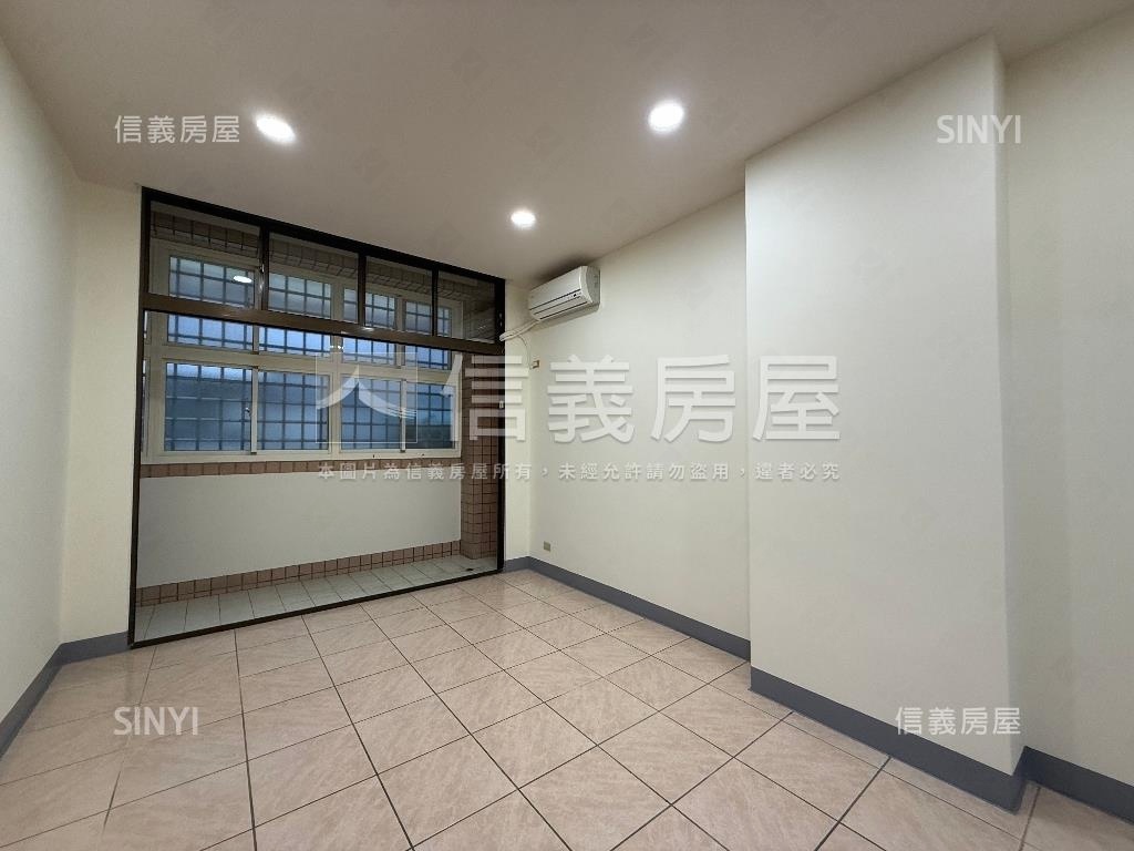 河堤獨棟邊間典藏美邸房屋室內格局與周邊環境