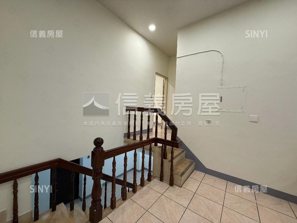 河堤獨棟邊間典藏美邸房屋室內格局與周邊環境