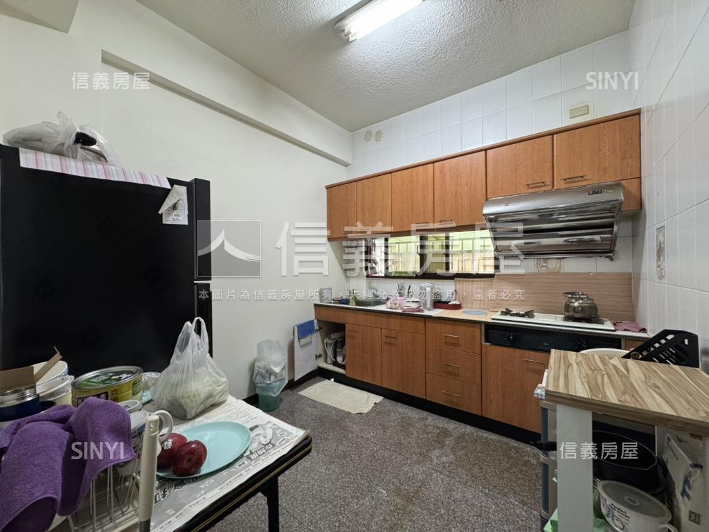 近東區皇龍車墅房屋室內格局與周邊環境
