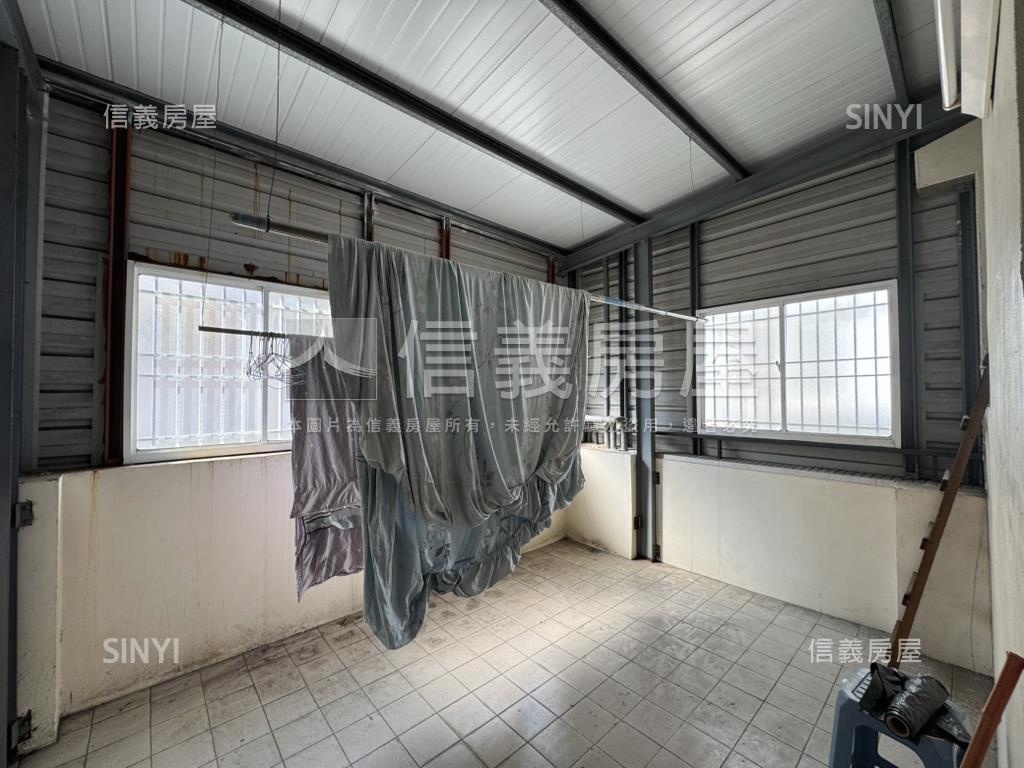 近東區皇龍車墅房屋室內格局與周邊環境