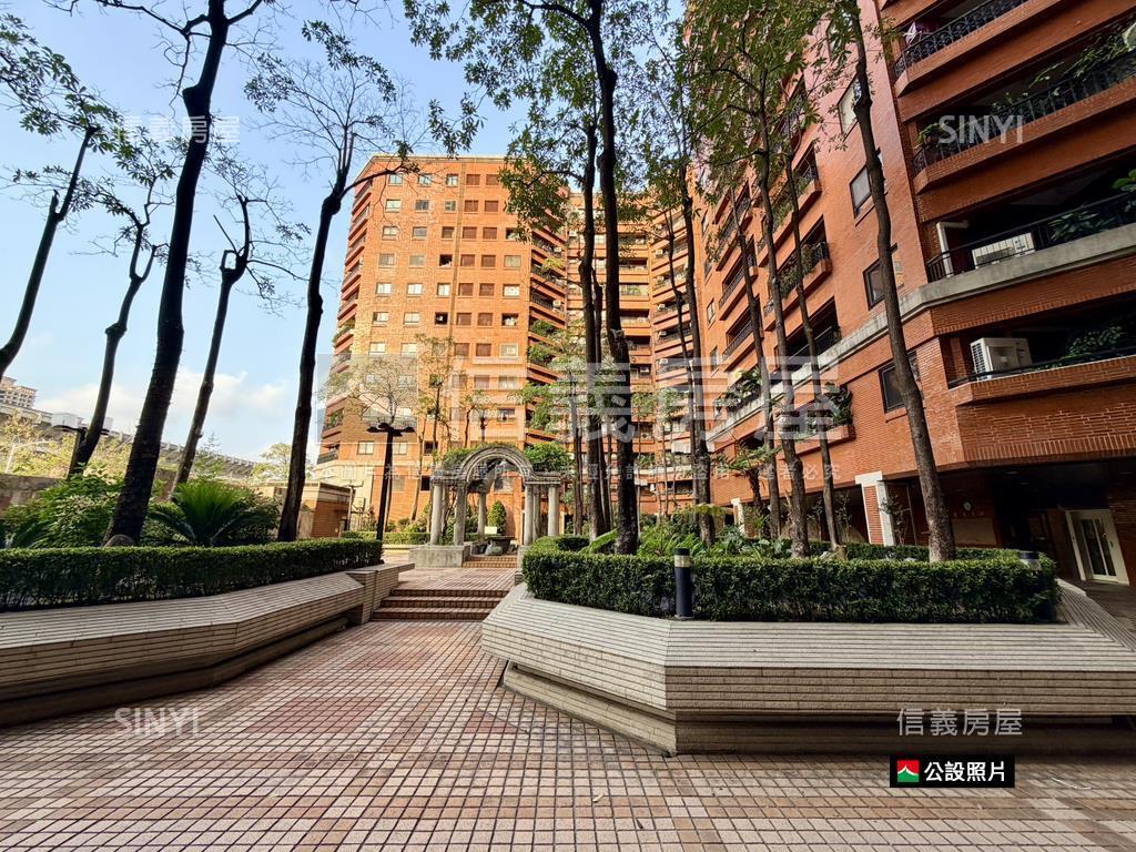 首排景觀｜國泰美三房平車房屋室內格局與周邊環境