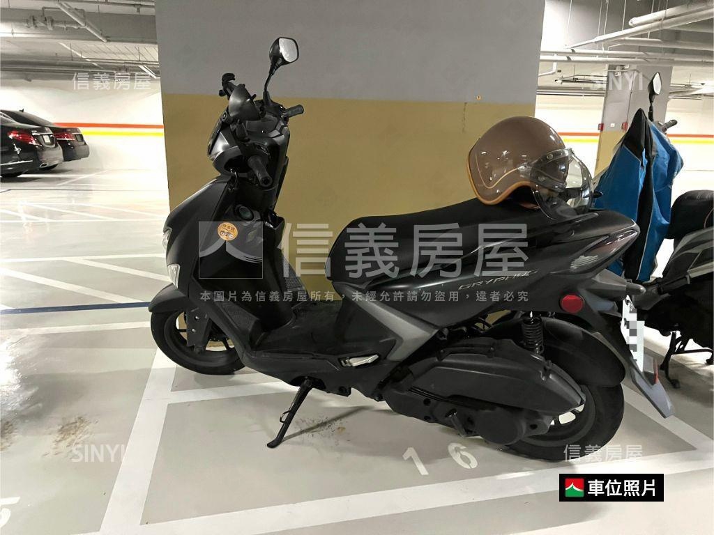 頂樓三面採光質感三房平車房屋室內格局與周邊環境